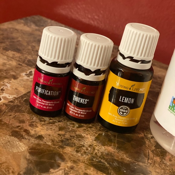 Immune Support/Wellness Essential Oil 10ml Roller - Picture 2 of 2